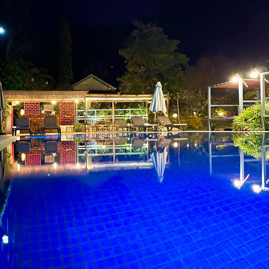 Q Bungalows Kep Exteriör bild